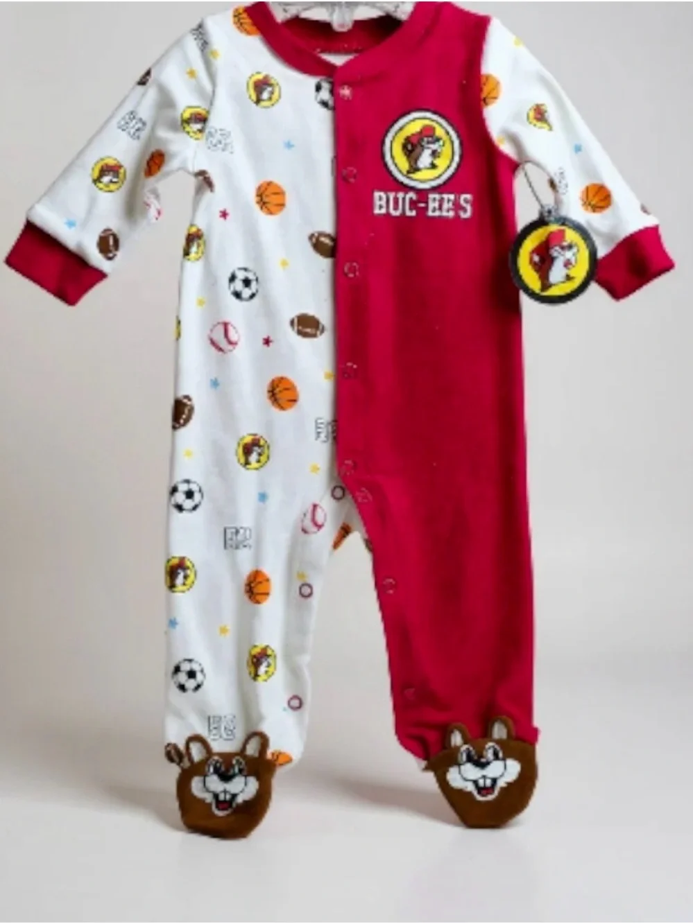 Buc-ee's sports baby footed sleeper Size 9 month's